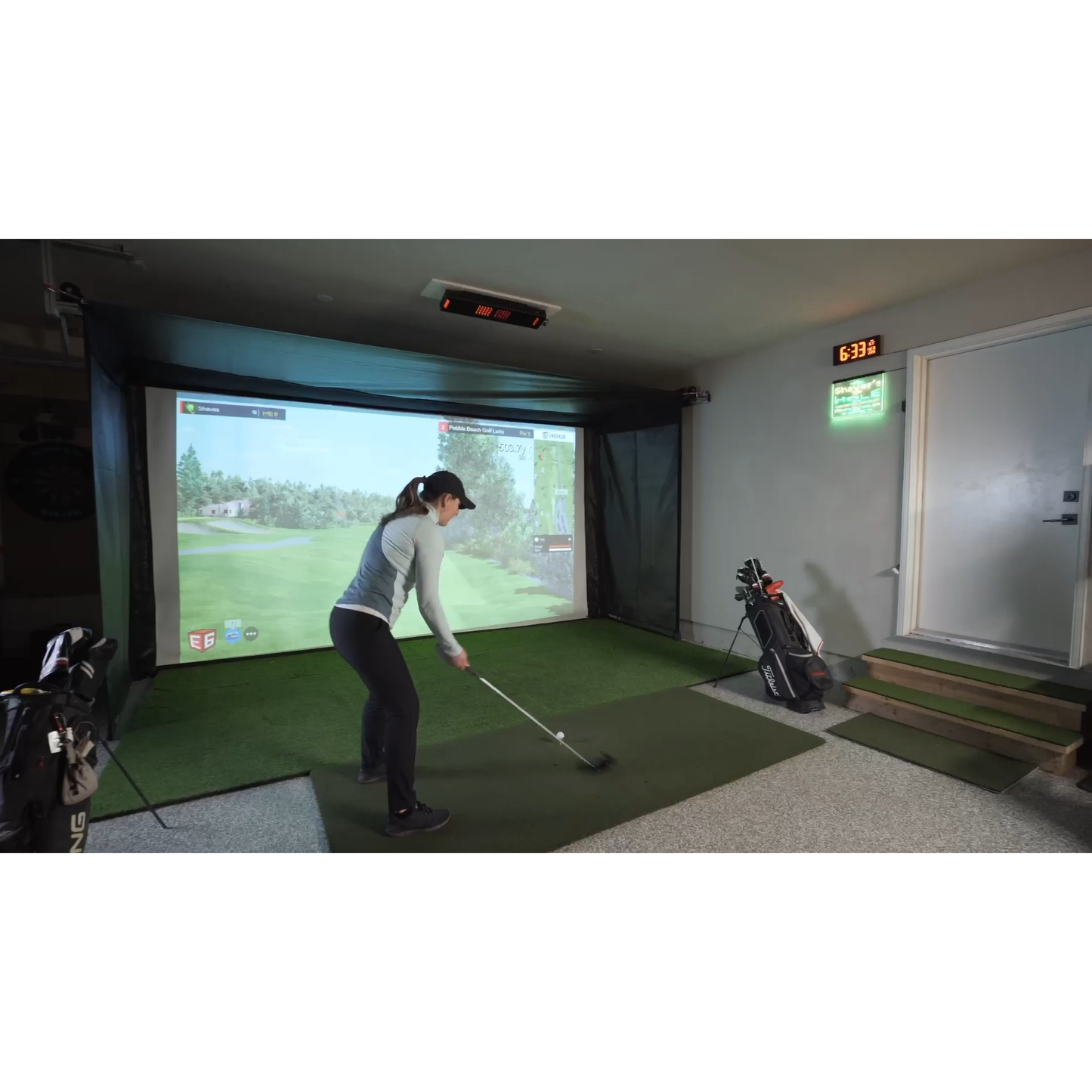 SportScreen Vanish Retractable Golf Enclosure