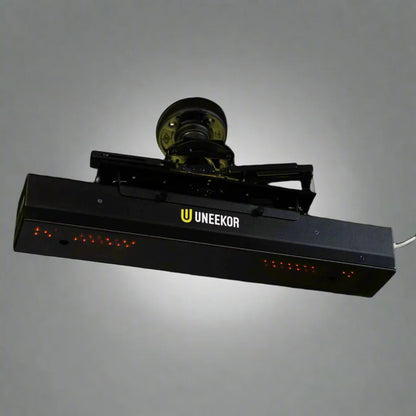 Uneekor EYE XR Retractable Golf Simulator